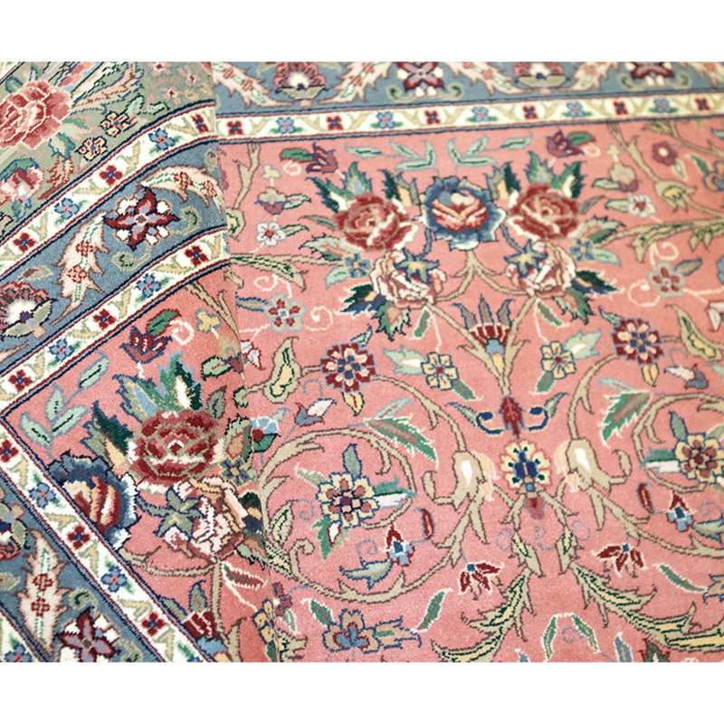Hand Knotted Wool Oriental Area Rug in Rose And Green