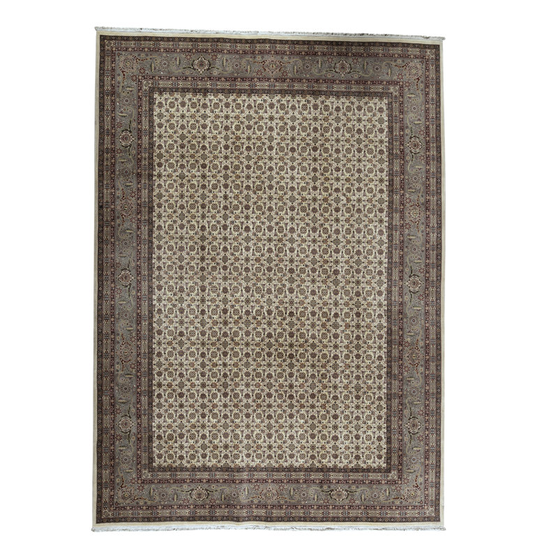 Tapis ivoire et vert clair noué à la main de haute qualité