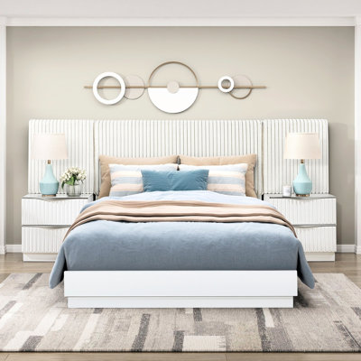 Mobilier de chambre pour grand lit 5 pièces avec tête de lit tapissier en fausse fourrure douce blanc perle de luxe, tables de chevet et panneaux muraux