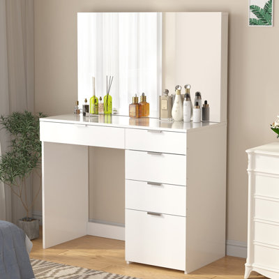 Madlyne Vanity