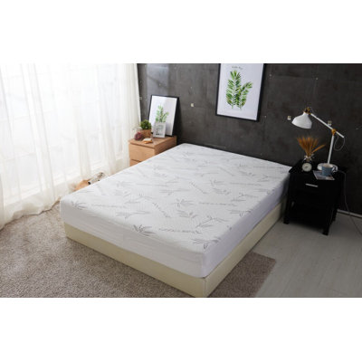 Housse de protection imperméable pour matelas Levon