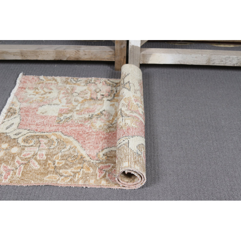 Tapis vintage rétro Oushak turc rose et beige tissé à la main pour un décor de style campagne