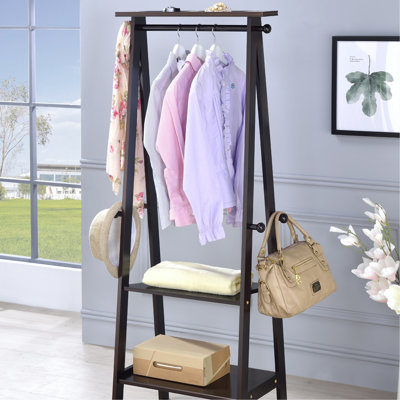 Étagère à vêtements en bois de 59 po de hauteur, capacité de 75 lb, 3 tablettes, support de fixation requis,