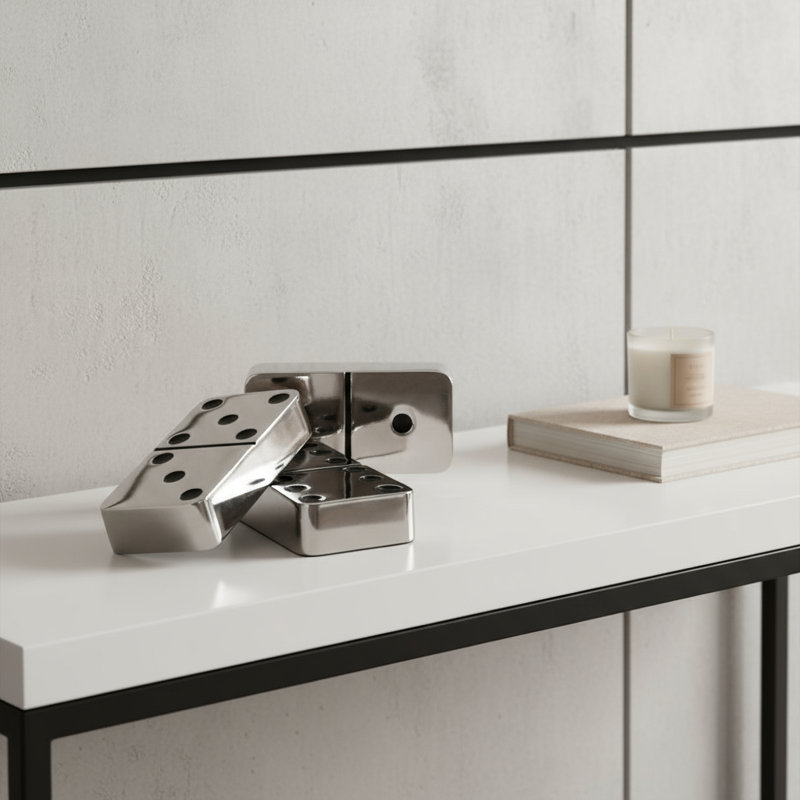 Ensemble de trois dominos décoratifs argentés et noirs