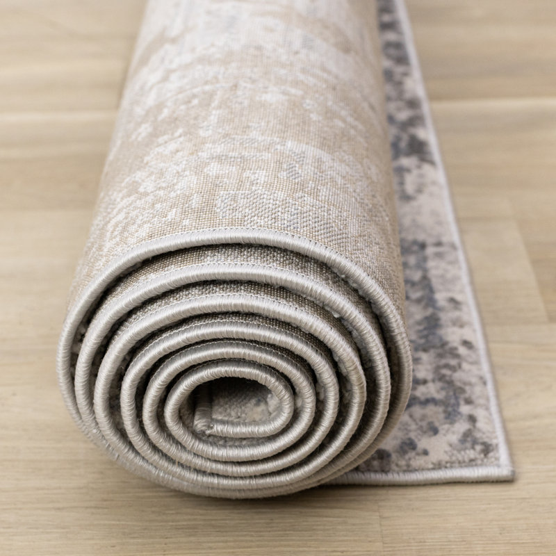 Tapis d'intérieur gris Kimyetta, Rectangle 5 pi 3 po x 7 pi 7 po