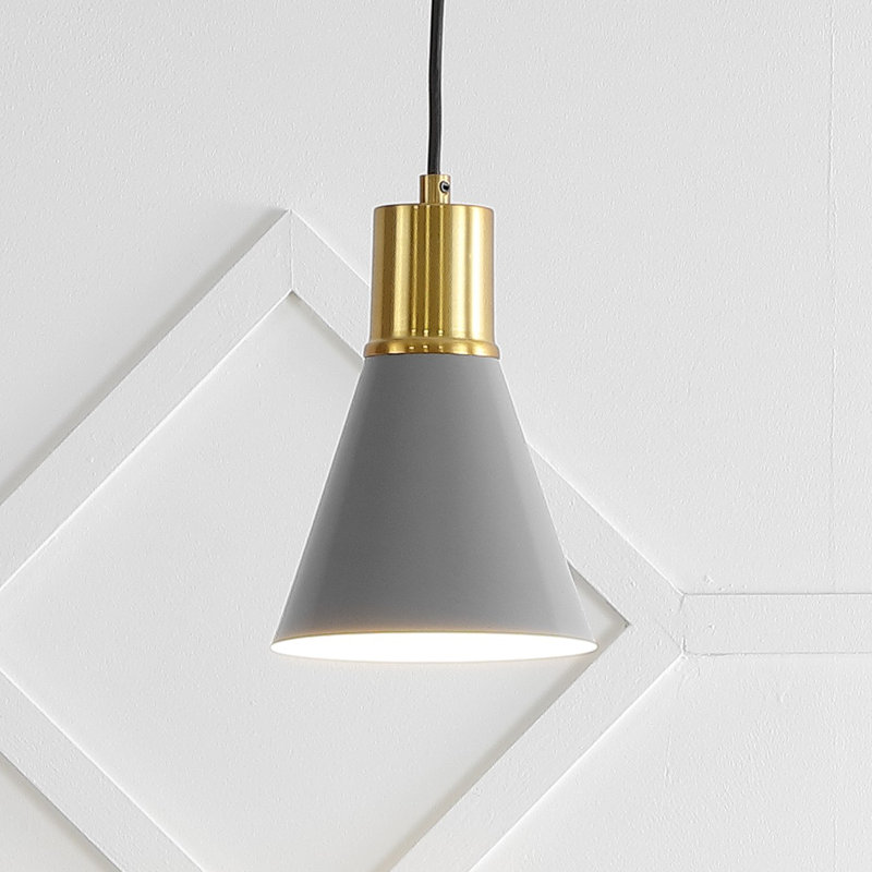 Luminaire suspendu conique à 1 lumière Zurcher, Gris / laiton doré