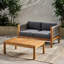 Table basse moderne en bois et bois avec tissage en corde lisse et eau - détails nuances énergétiques