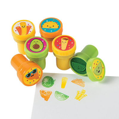 Billiot 24 Piece Disposable Paper Plastic No Holiday Party Favours Disposable Party Supplies for Guests