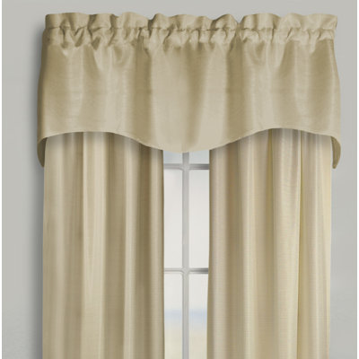 Alldredge Scalloped Window Pelmet
