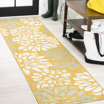 Zinnia Modern Floral Textured Weave Yellow/Cream Indoor/Outdoor Rug