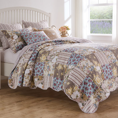 Greenland Home Fashions French Country Multi 3-Piece Queen Size Quilt Set 90x90 + 20x26 (2)
