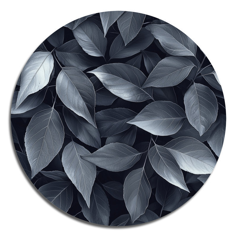 «Slate Grey Leaves Beauty II - Leaves», impression murale en métal traditionnelle grise, H 36 po x l 36 po