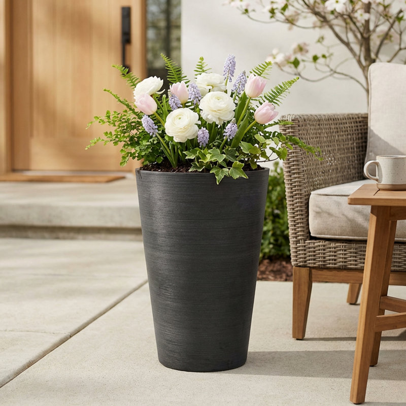 Grand pot à fleurs Miley, H 18 po x l 12 po x P 12 po, Noir, noir, noir, noir