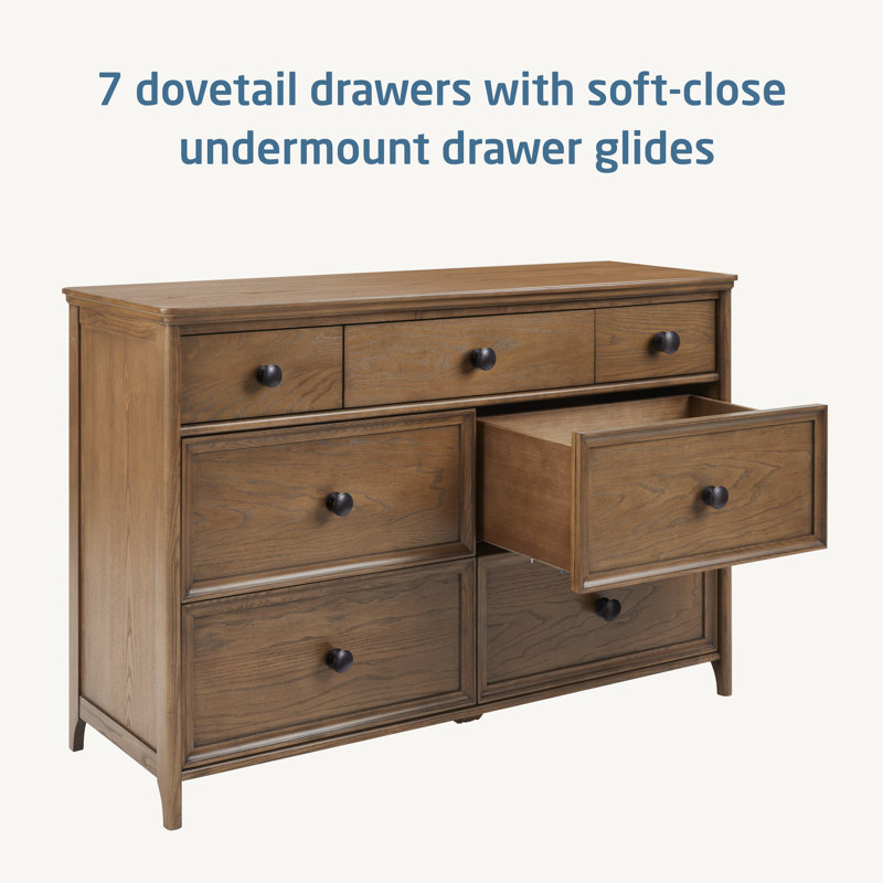Maxi Cosi Quiet Luxury 7-Drawer Dresser