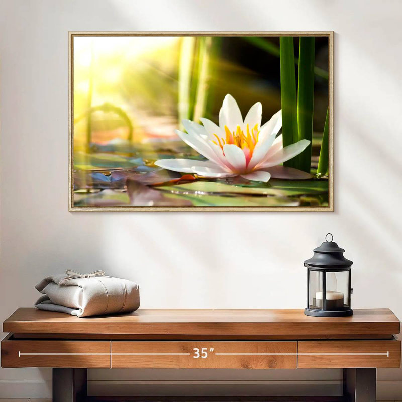 Nénuphar ensoleillé, 25 po x 17 po, Cadre flottant en bois naturel