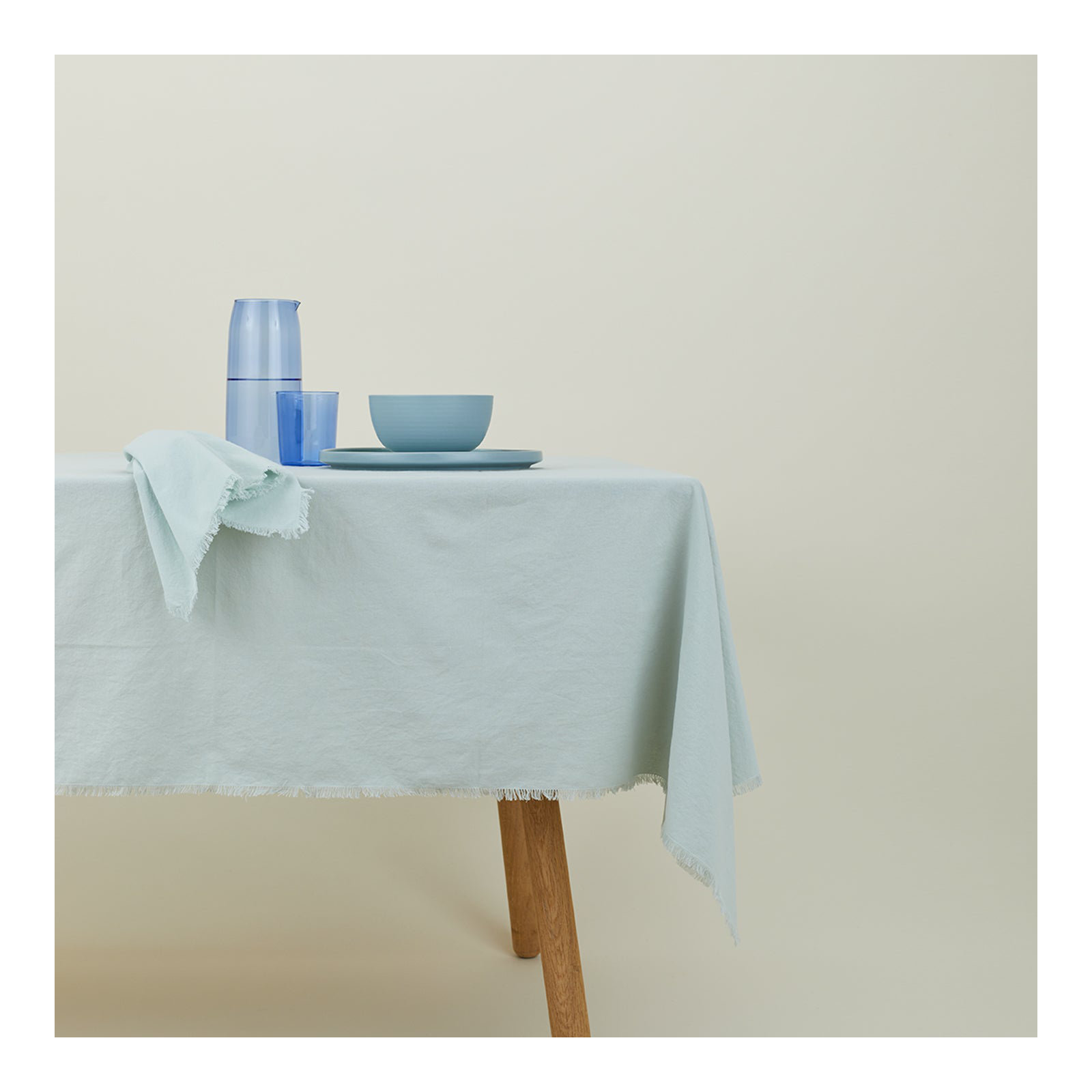 Menut Tablecloth, Sky