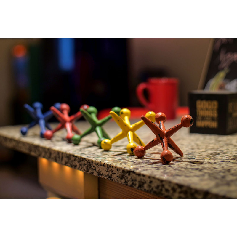 Figurines & Sculptures