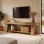 Meuble télé 63 po pour téléviseur de 65 po ou moins, meuble télé brun naturel avec tablette inférieure ouverte