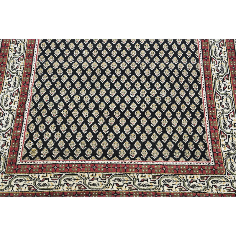 Tapis noir et crème noué à la main de haute qualité