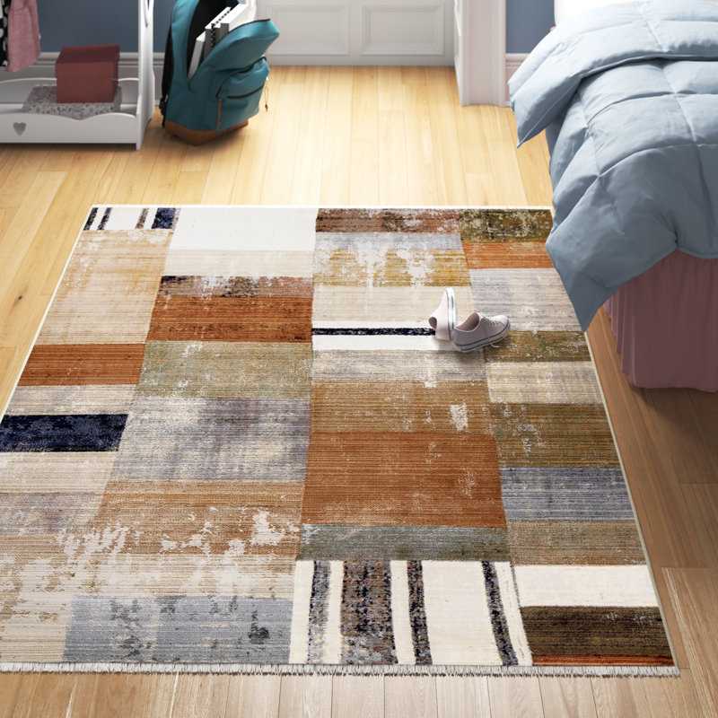 Tapis brun / vert / crème à motif géométrique patchwork Ealey, Rectangle 5 pi 3 po x 7 pi 10 po