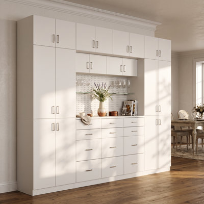 Large garde-manger de 126 po avec 12 tiroirs et panneau perforé