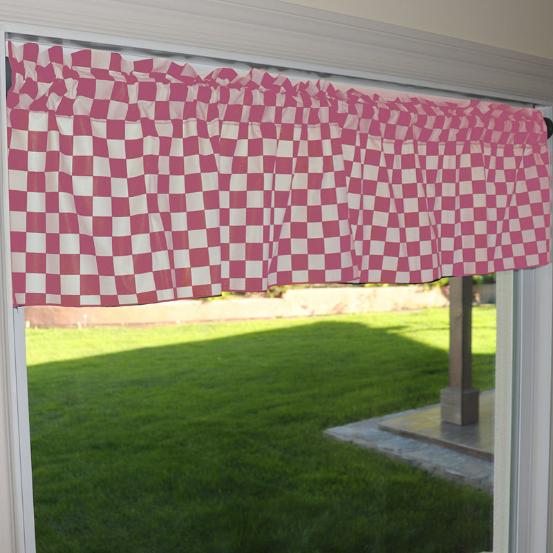 Cantonnière à damier, 58" W x 18" L, Pink
