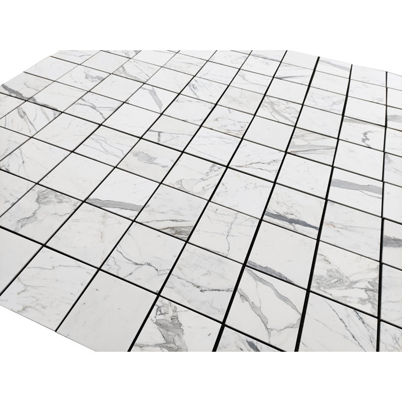 Carreau de marbre 12 po x 12 po Calacatta Statuario (adouci), 12 po x 12 po
