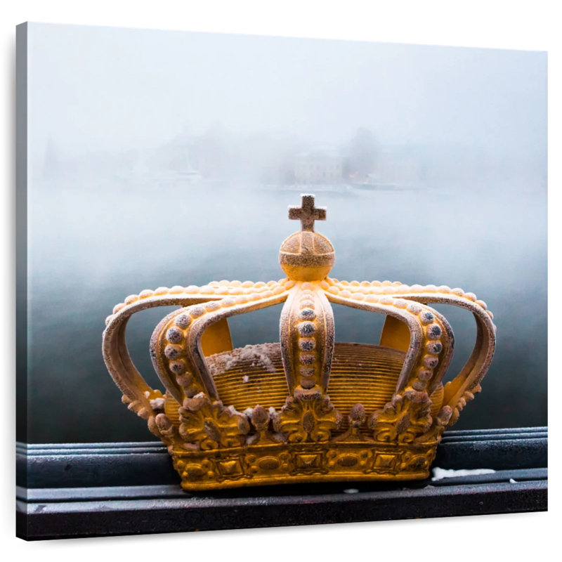 Kerner Old Royal Crown, 33" H x 33" W