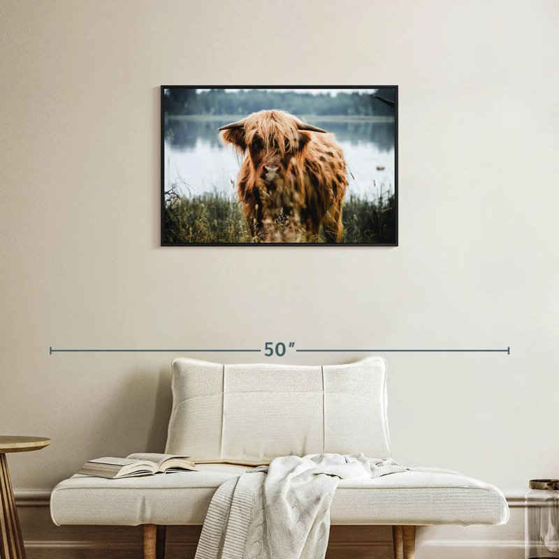 Brampt Lakeside Highland Cow, H 21 po x l 31 po