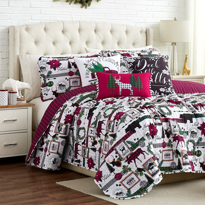 Merry Town Red/White Microfiber Reversible Quilt Set, King Quilt + 5 Additional Pieces
