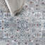 Tapis moderne persan rétro à motif de médaillons gris clair / multicolore Laymon-215933769