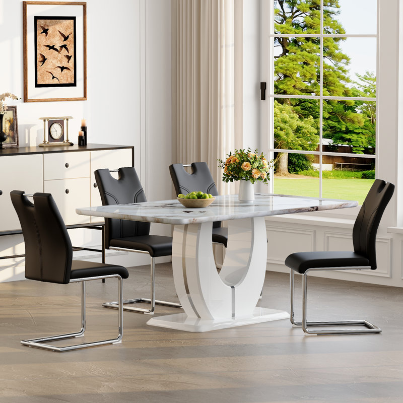 Table rectangulaire de 63 po avec chaises en similicuir, ensemble de table de salle à manger élégant pour la maison et l'appartement