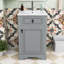 Meuble-lavabo de salle de bain avec lavabo en céramique, porte à fermeture douce, tablette réglable et support de rangement-287907869