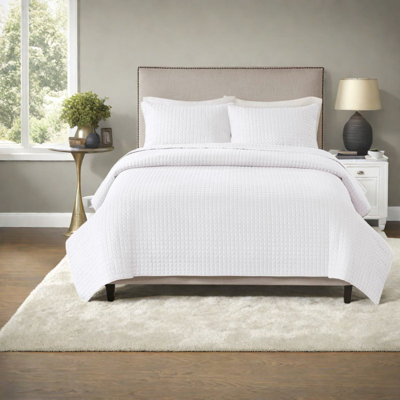 Comfortable Reversible Bedding Sets, Soft Polyester, Stylish White, Home Bedroom
