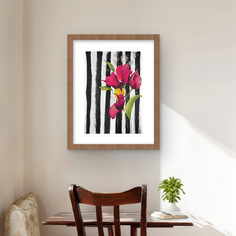 Fleurs sur rayures noires et blanches - reproduction encadrée, Brun, H 20 po x l 16 po