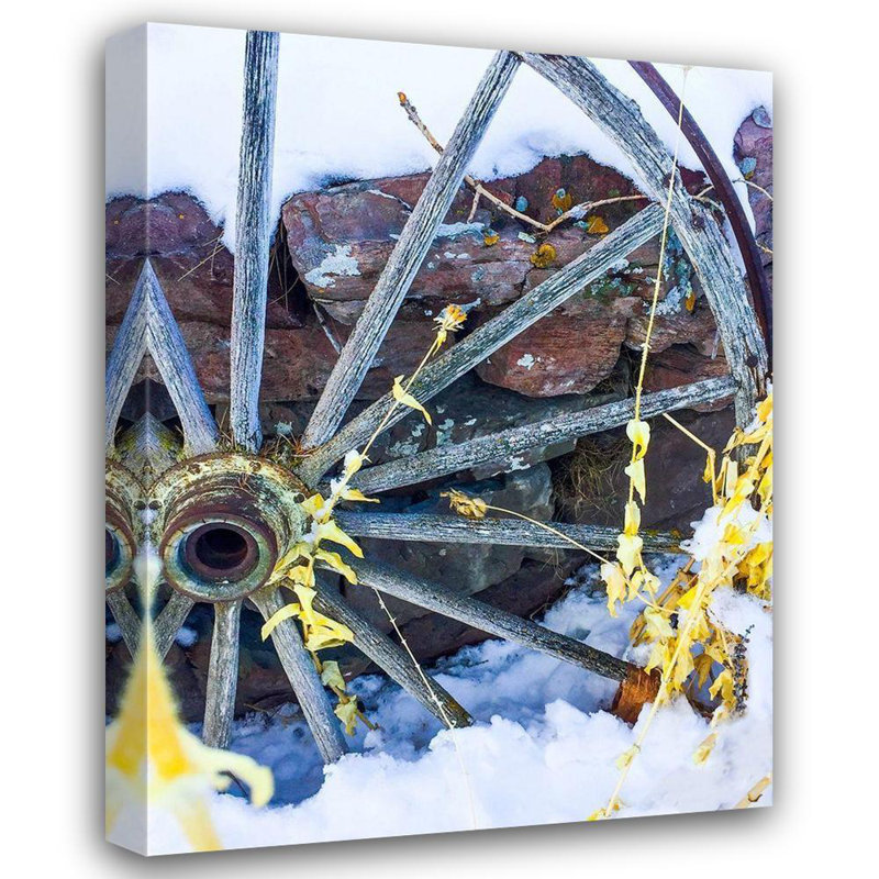 «August Grove® Bannon, Heidi Gallery, art sur toile tendue: Montana Wagon Wheel I, H 36 po x l 28 po