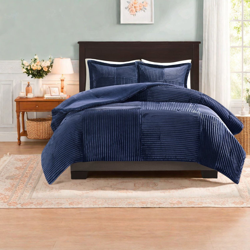 Premium Plush Polyester Comforter Bedding Set For Cozy Nights