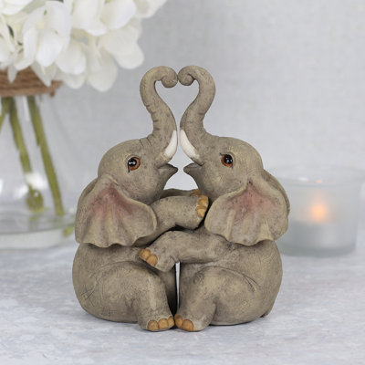 Ceresco Figurines & Sculptures