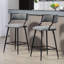 Ensemble de chaises de salle à manger de style moderne, essentiel pour les maisons minimalistes.-231619693-231619688