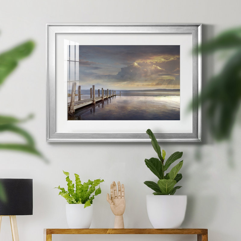 «Evening Reflection», reproduction encadrée de qualité supérieure - prête à être accrochée, H 26,5 po x l 36,5 po x P 1,5 po