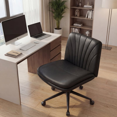 Chaise de bureau Keyri à dossier croisé en similicuir avec roulettes