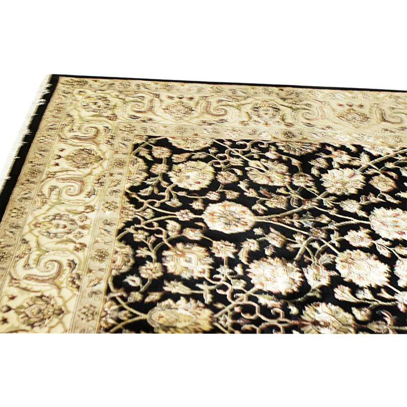 Hand Knotted Area Rug in Black And Gold