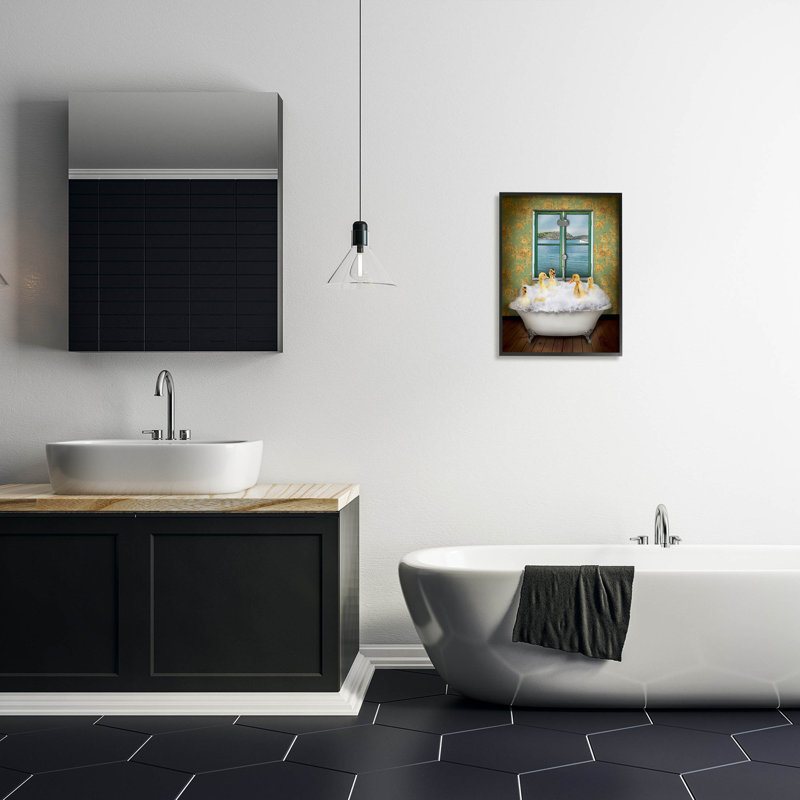 «Ducks Bathing Tub Ocean View», estampe numérique par John Hovenstine, Giclée encadrée noir minuit
