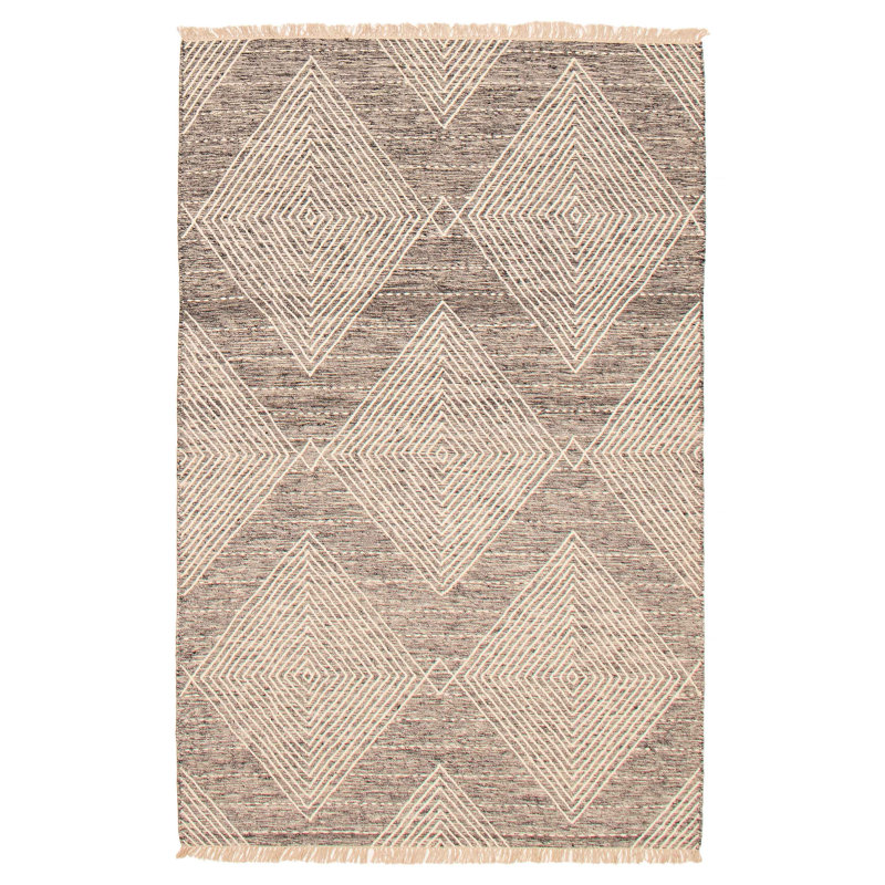 Inspirés par les tons terreux et les meilleurs matériaux, ces kilims faits à la main ajouteront une touche tribale marocaine à votre décor.