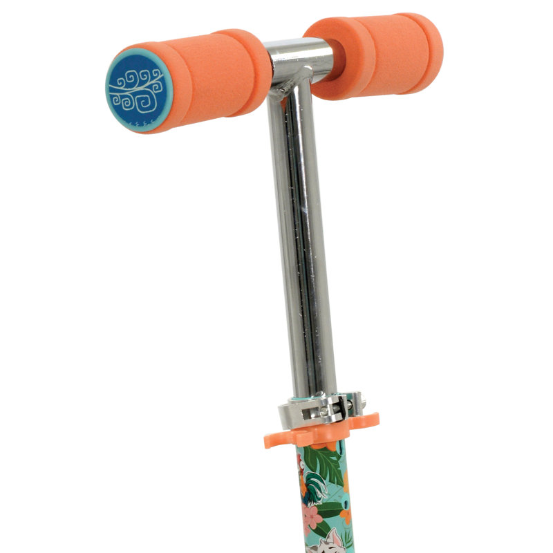 Moana Folding Inline Scooter with Light Up Wheels
