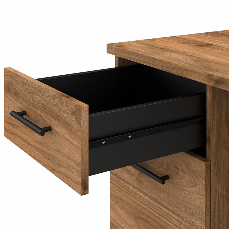 Bureau 71 po Ozro, Noyer frais