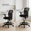 Chaise de dessinateur, chaise de bureau haute avec dossier en maille, accoudoirs, chaise de bureau ergonomique de direction avec repose-pieds.