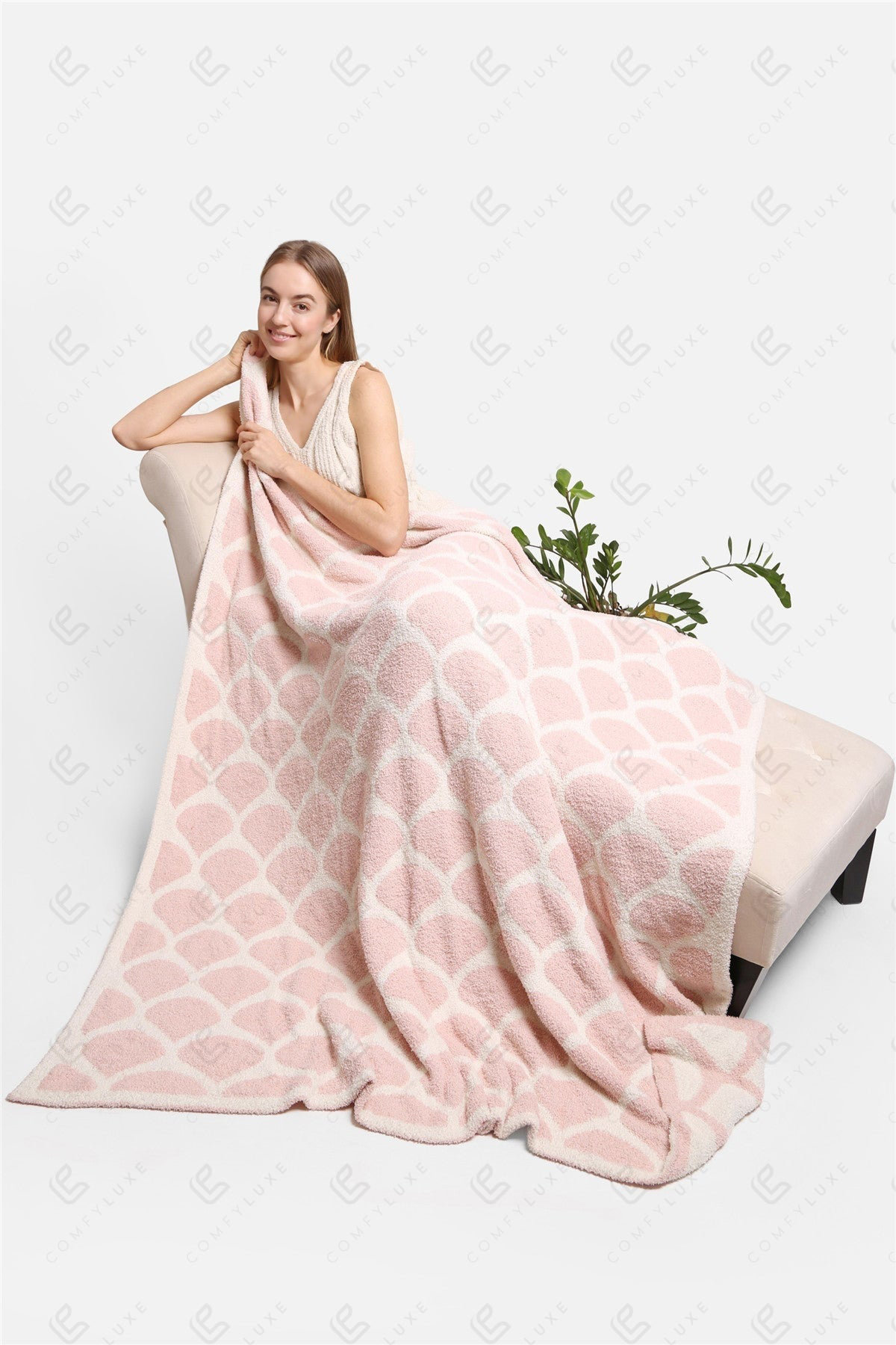COMFYLUXE Mermaid Scale Pattern Luxury Soft Throw Blanket | Wayfair