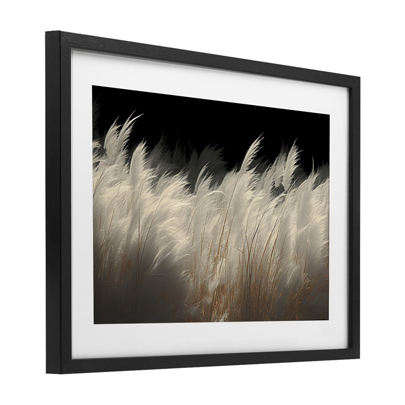 «White Feathers Windblown Grass», reproduction encadrée sous verre, design par Decent Exposures, H 14 po x l 20 po