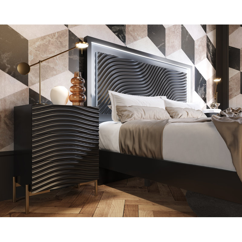 Swantje Piece Bedroom Set, King